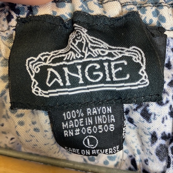 Angie off the shoulder top large - Picture 2 of 4